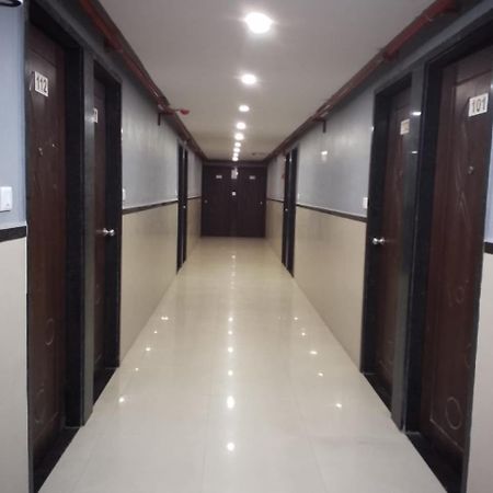 Infinity Rooms & Banquet Сурат Экстерьер фото